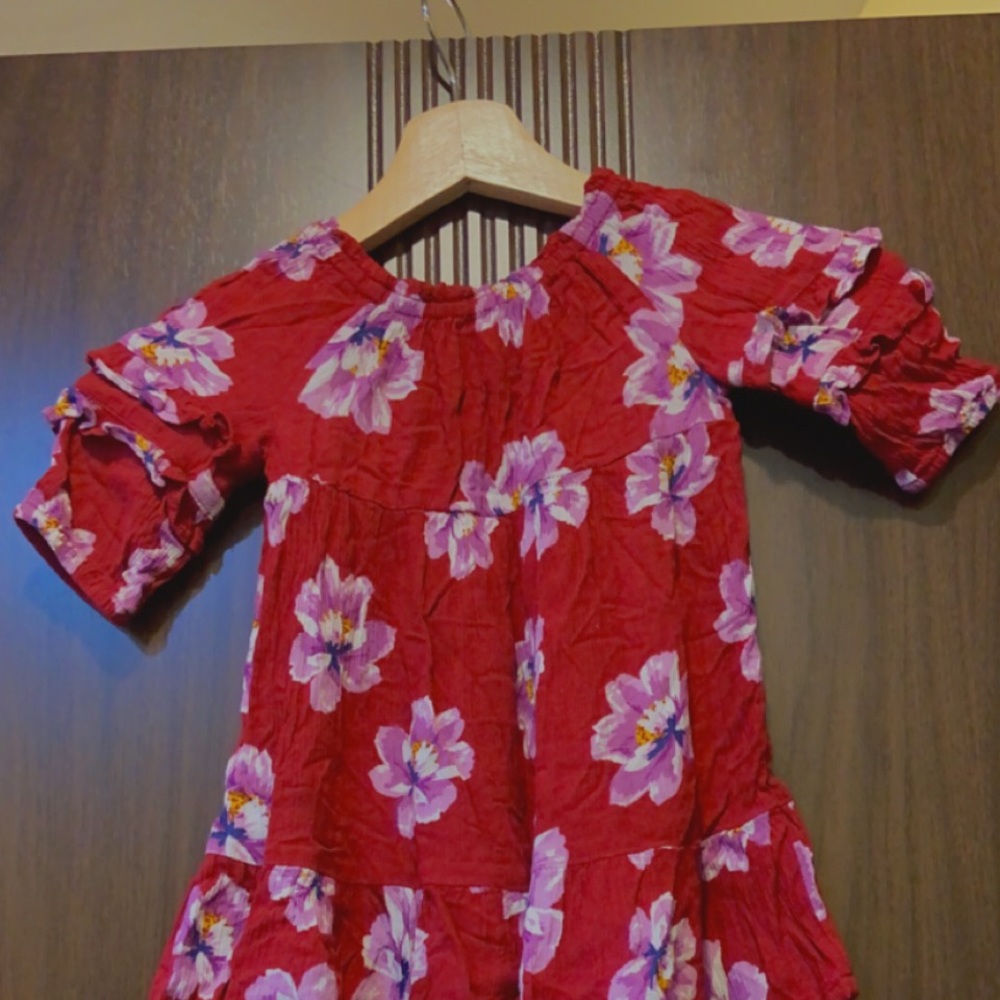Redshirt with purple flowers